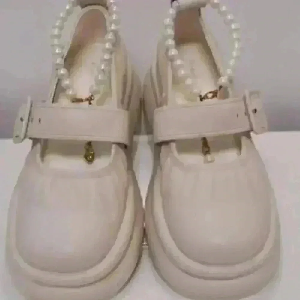 👑👑Charles & Keith Women's Chalk Nola Beaded Strap Platform Ivory Size 6.5